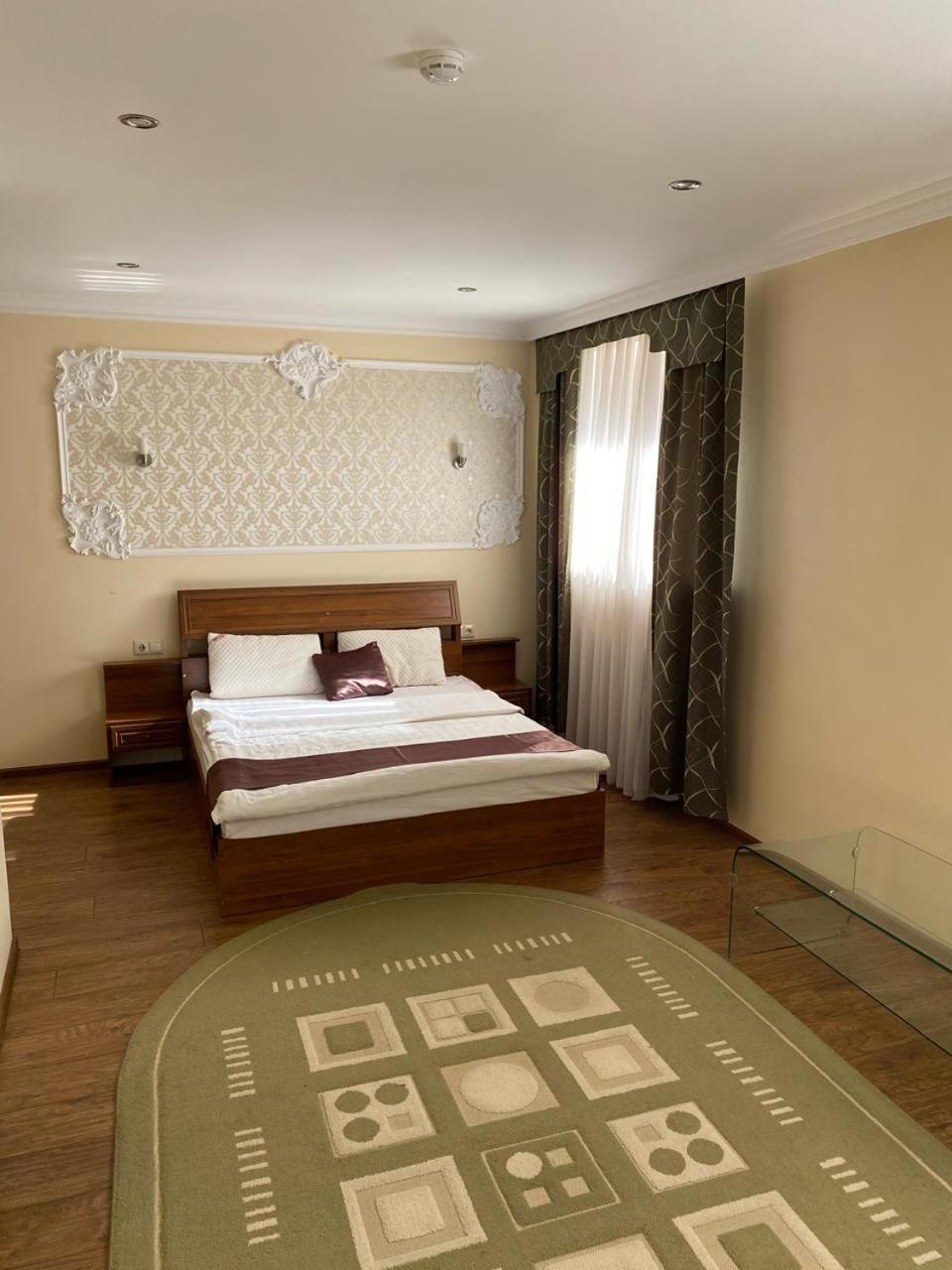 Sky Luxe Hotel 阿斯坦纳 外观 照片