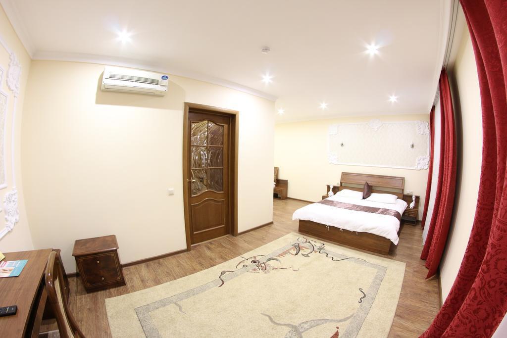 Sky Luxe Hotel 阿斯坦纳 客房 照片